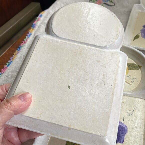 Vintage lot of 3 hand painted snack dishes. Cup and appetizer plates. - Picture 6 of 10